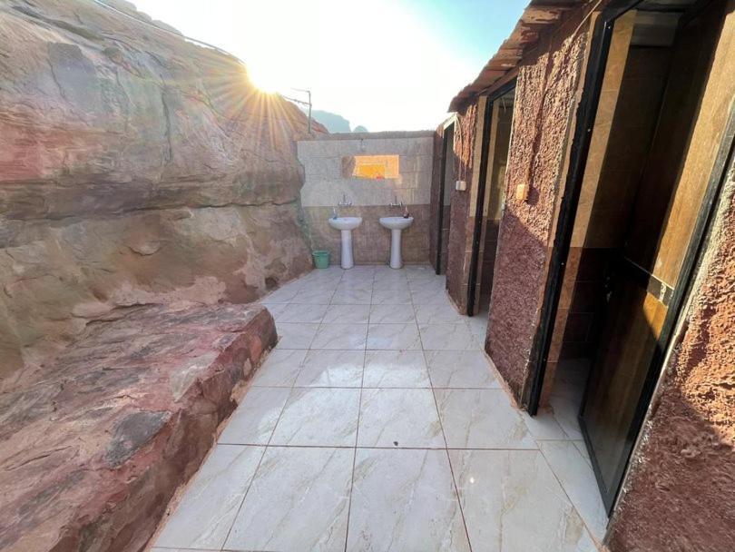 Salem Camp Hotel Wadi Rum Ngoại thất bức ảnh