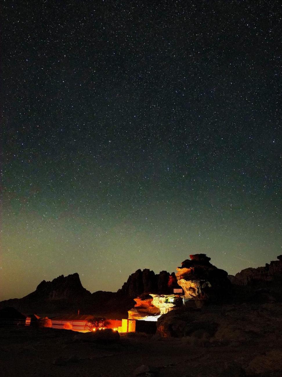 Salem Camp Hotel Wadi Rum Ngoại thất bức ảnh