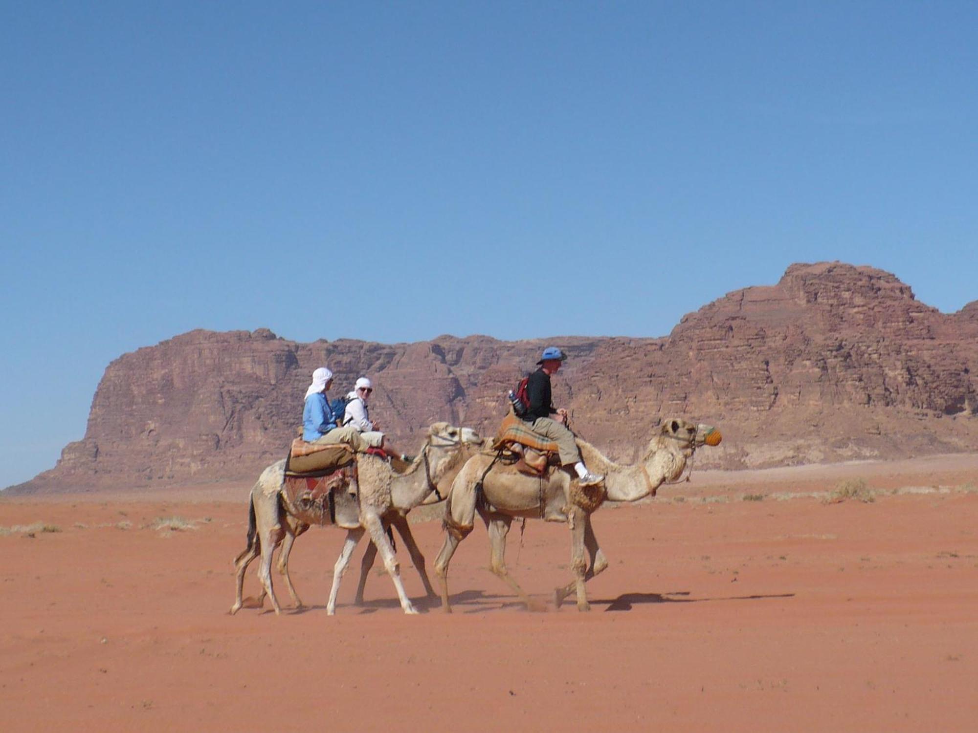 Salem Camp Hotel Wadi Rum Ngoại thất bức ảnh
