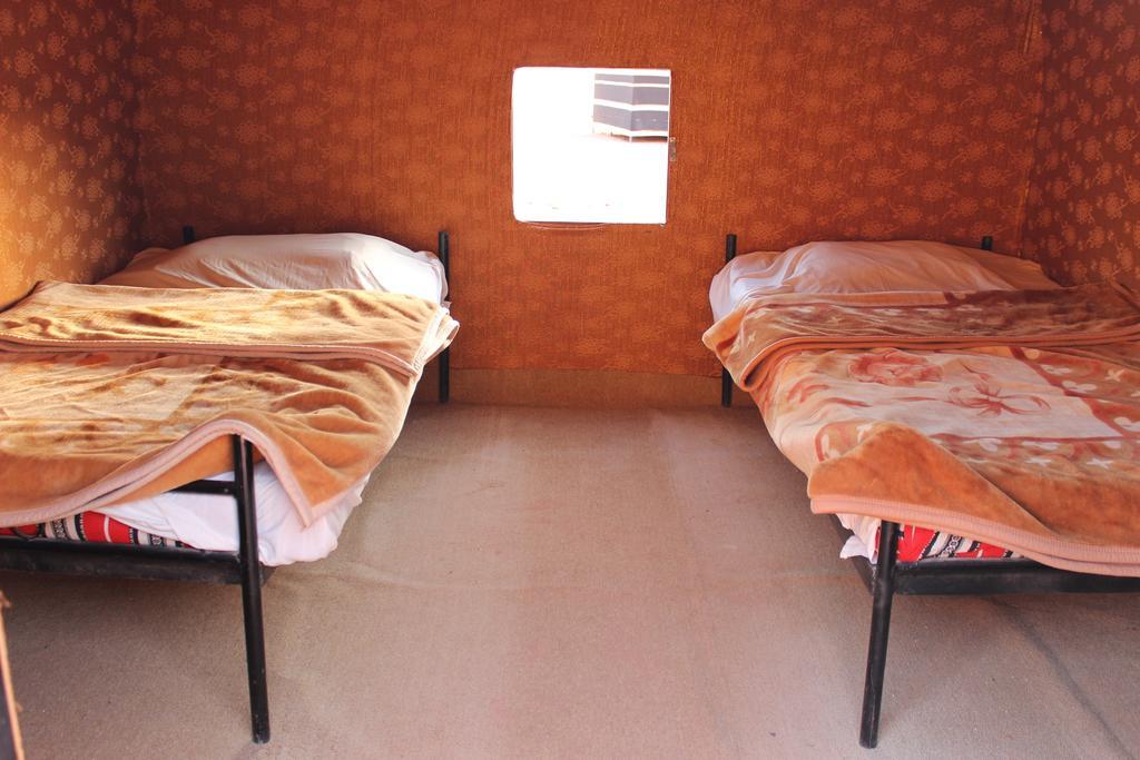 Salem Camp Hotel Wadi Rum Ngoại thất bức ảnh